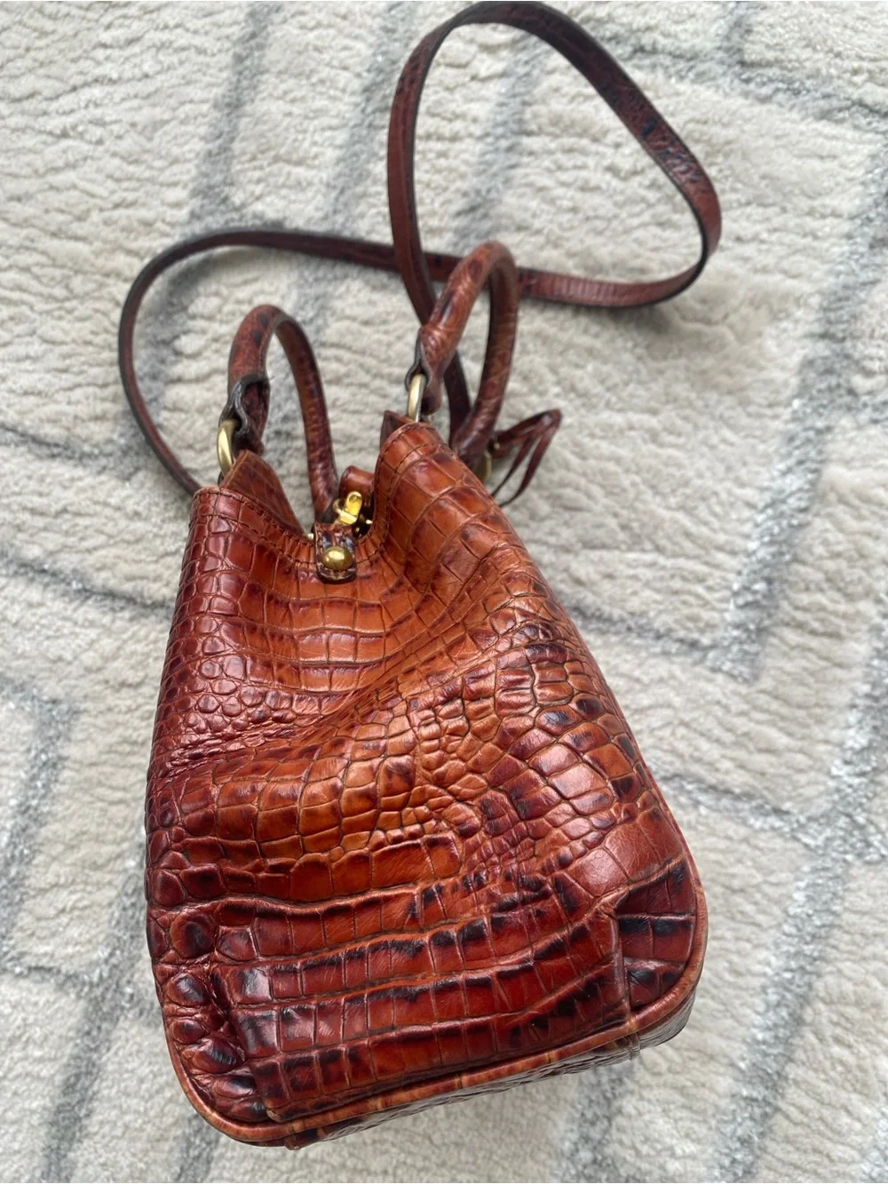 Brahmin Elisa Pecan Croc Embossed Melbourne Leather Handbag with Crossbody Strap - Picture 9 of 11